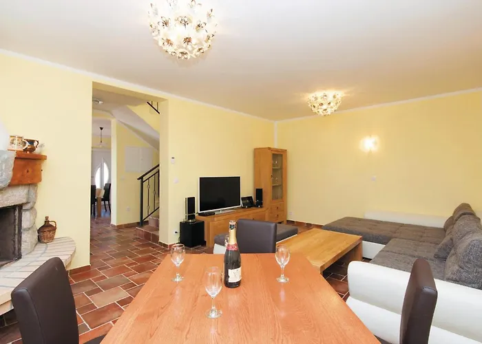 Stunning In * Supetarska Draga